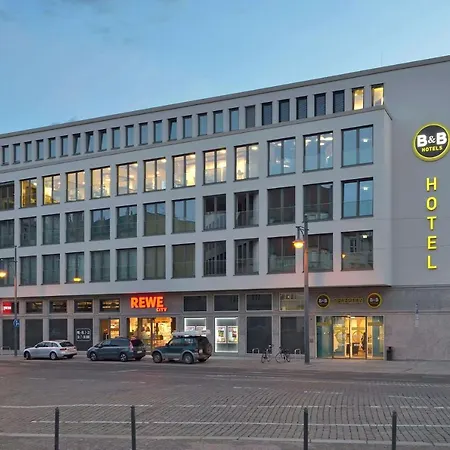 Halle 3* Halle (Saale)