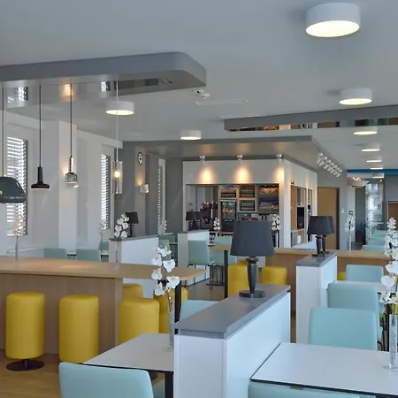 Hotel Halle 3*