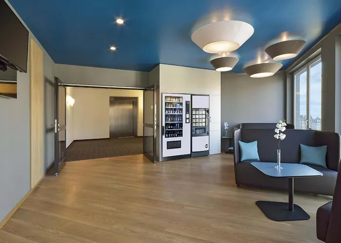 Halle 3* Halle (Saale)